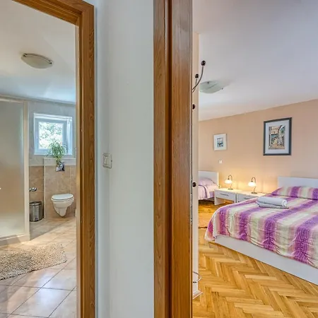 Pool House Klarina - Happy Villa
