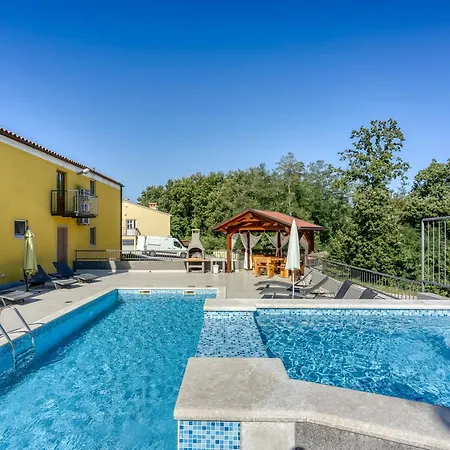 Pool House Klarina - Happy Villa