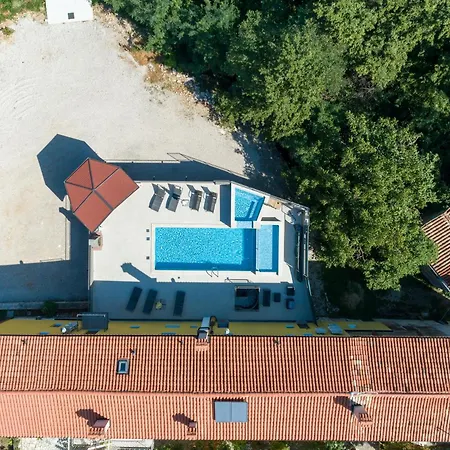 Pool House Klarina - Happy Pican